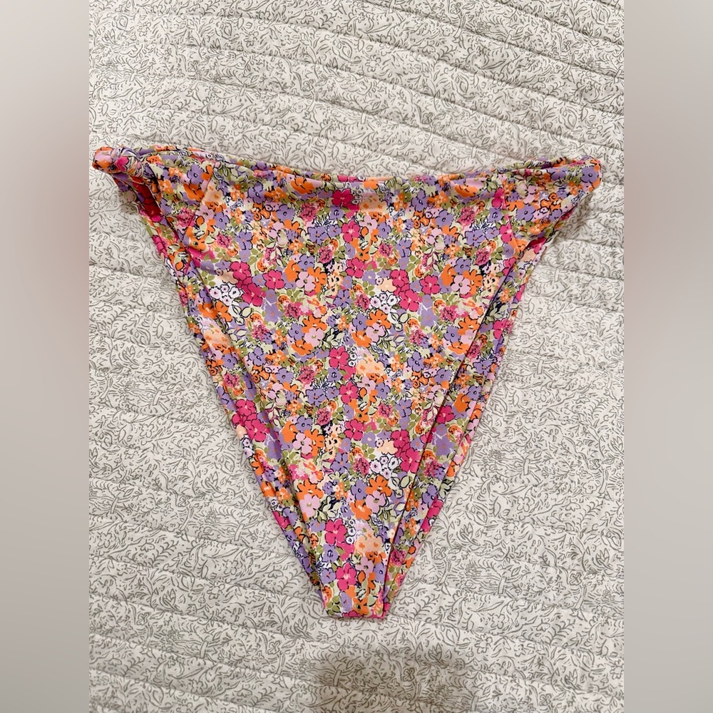 Skatie Salty Bottom in MONTECITO Medium